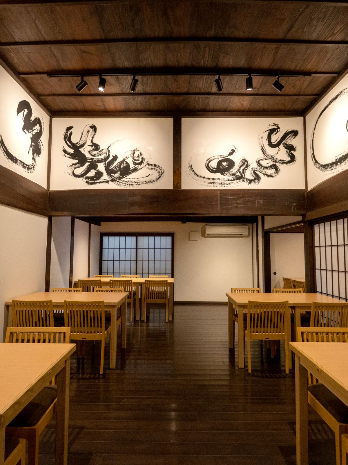 川邊りえこ氏の壁書